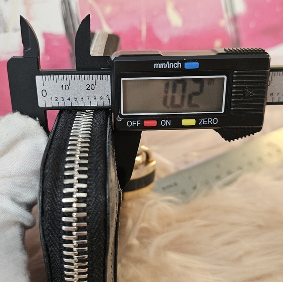 Chloe Paddington Leather Black Gold Full Zip Long Wallet W/ Working Padlock Key - Picture 15 of 16